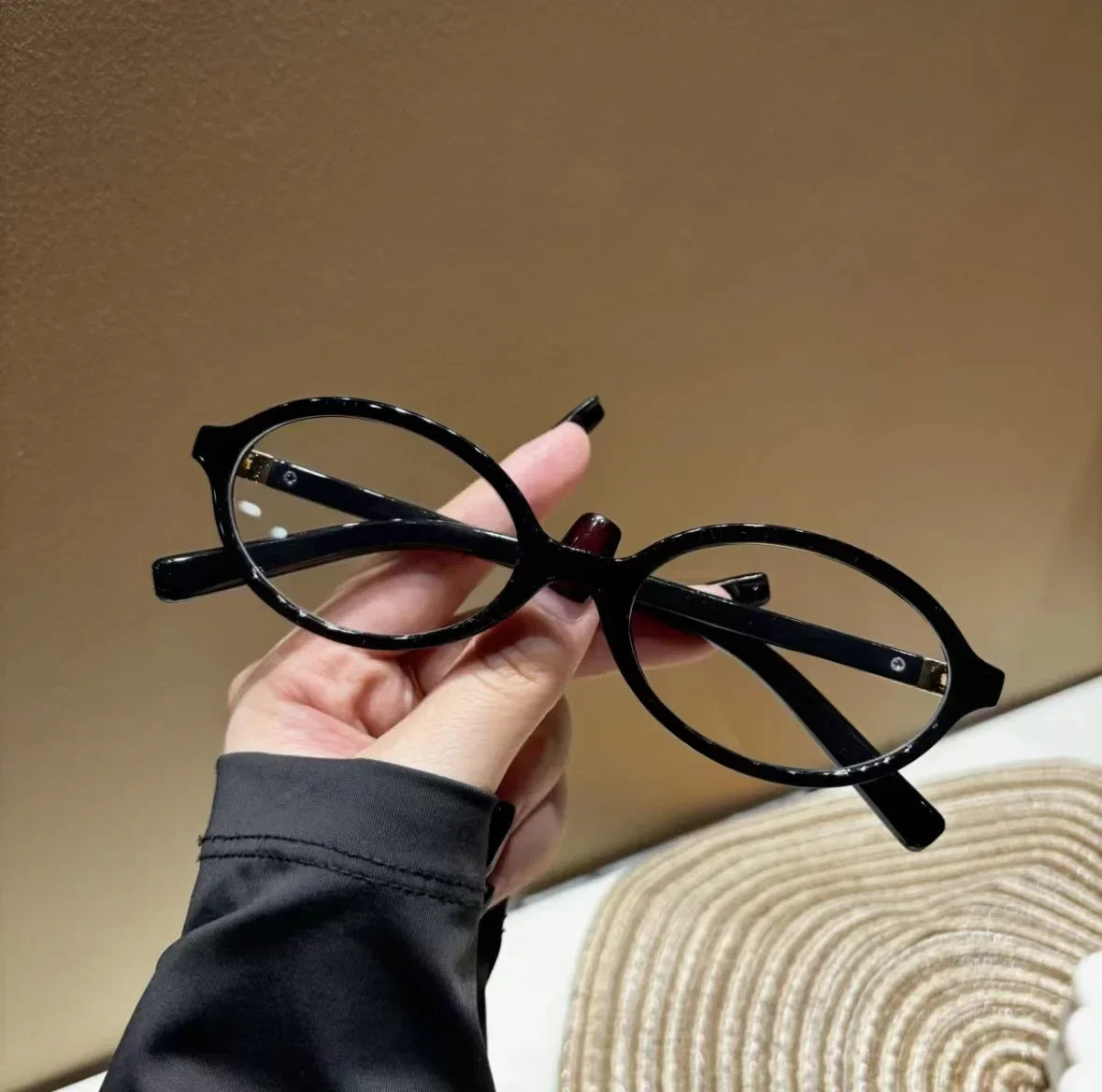 New Frame Oval Shape Sunglasses Classic Men's Vintage Sun Glasses Women Outdoor Leisure Eyewear UV400 Glasses Shades