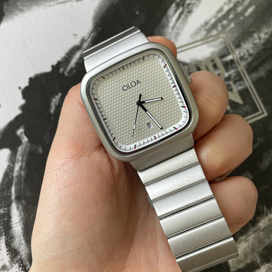 2025 hot selling women's watch trendy large dial watch for women high-end niche art ladies high-end watch