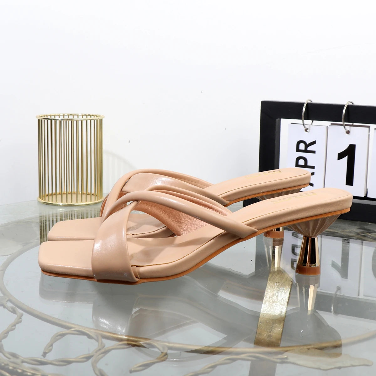 Women's shoes 2025summer High-end fashion Hollow slippers drag ultra-soft open-toed outside thin heels wear sandals 5CM 42 yards