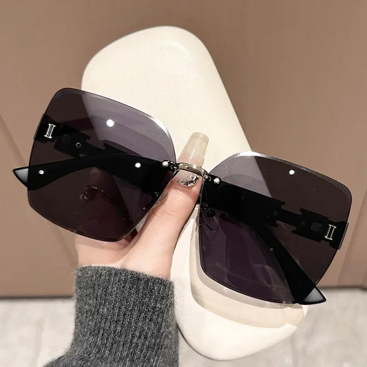 2025 New Women's Versatile Sunglasses with UV Protection, Large Frame Sunshade, Frameless Fashion Sunglasses for Women