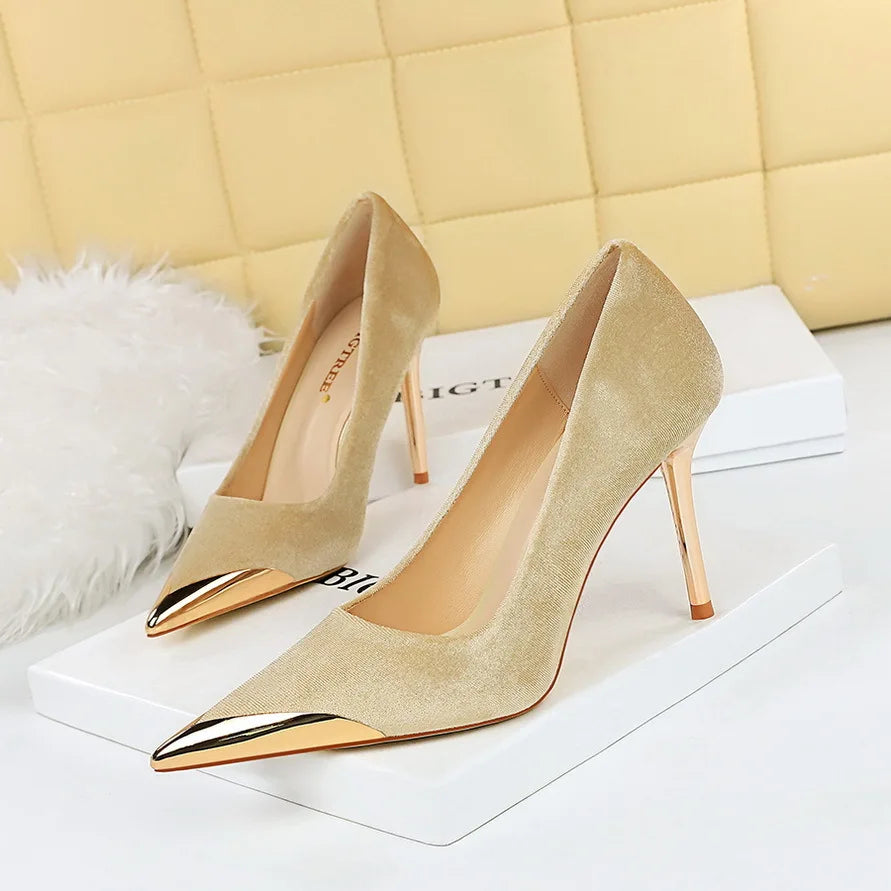 Women's Fashion Light Luxury High Heels Metal Pointed Suede Fine Heels Single Shoes