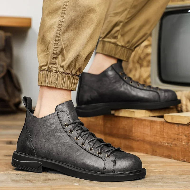 Brand Fashion Genuine Leather Male Casual Shoes 2025 New for Men Motorcycle Boots Classic Male Comfortable Winter Boots