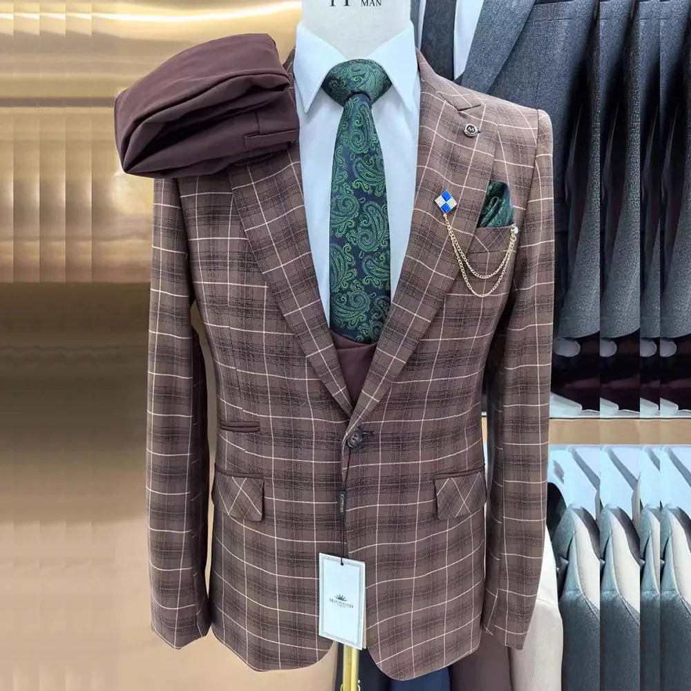 Elegant Full Men Suits Luxury 3 Piece Jacket Pants Vest Blazer Back Vent One Button Peak Lapel Male Clothing Chic Costume Homme
