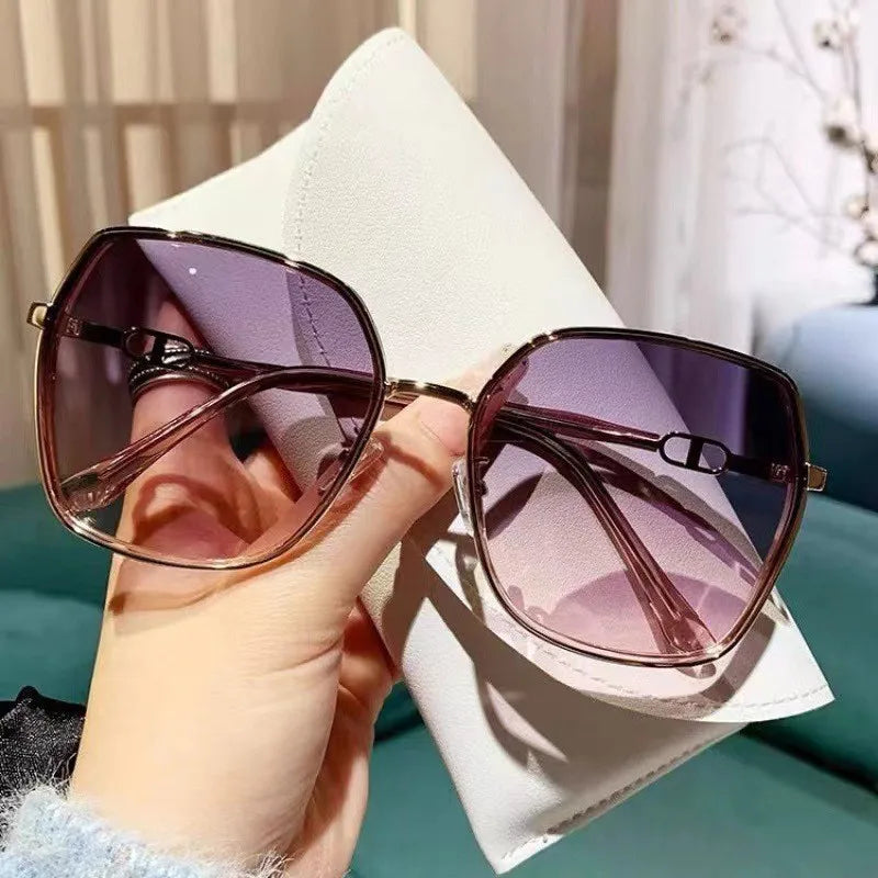 Sunglasses Versatile, Fashionable, Large Frame, Slim Women's Sunglasses, UV Resistant, Metal Eyeframe Glasses