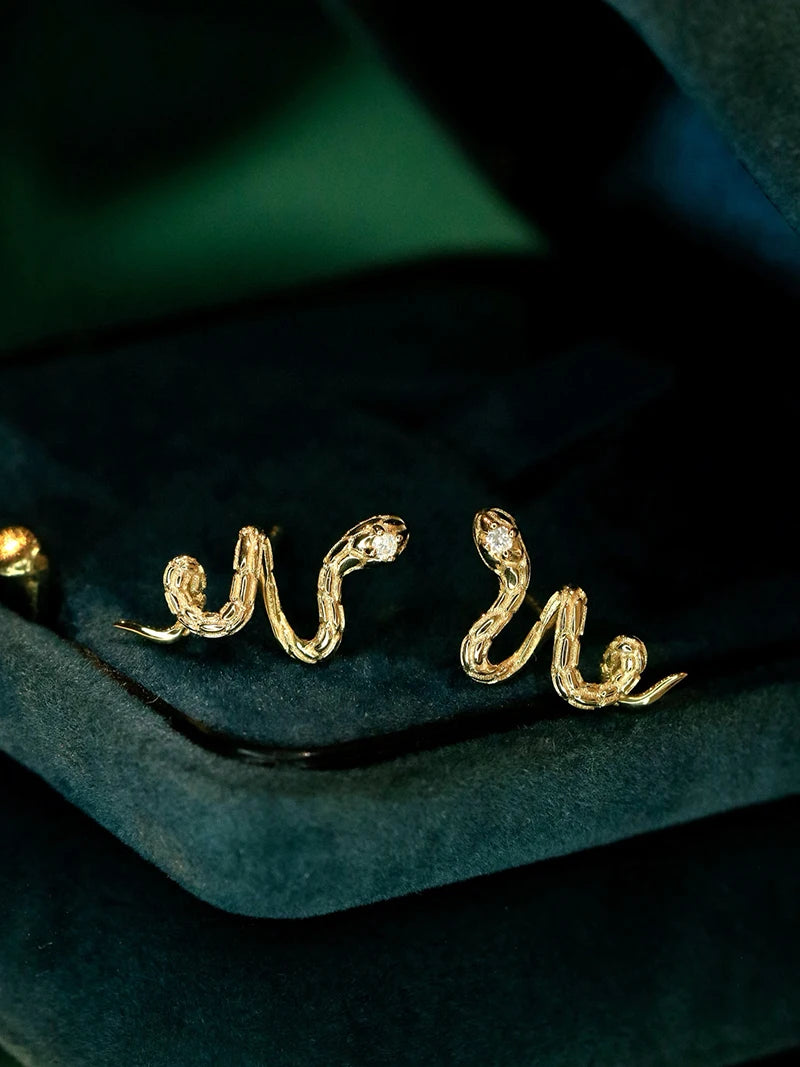 LUOWEND 100% 18K White/Yellow Gold Earrings Fashion Snake Shape Real Natural Diamond Stud Earrings for Women High Party Jewelry