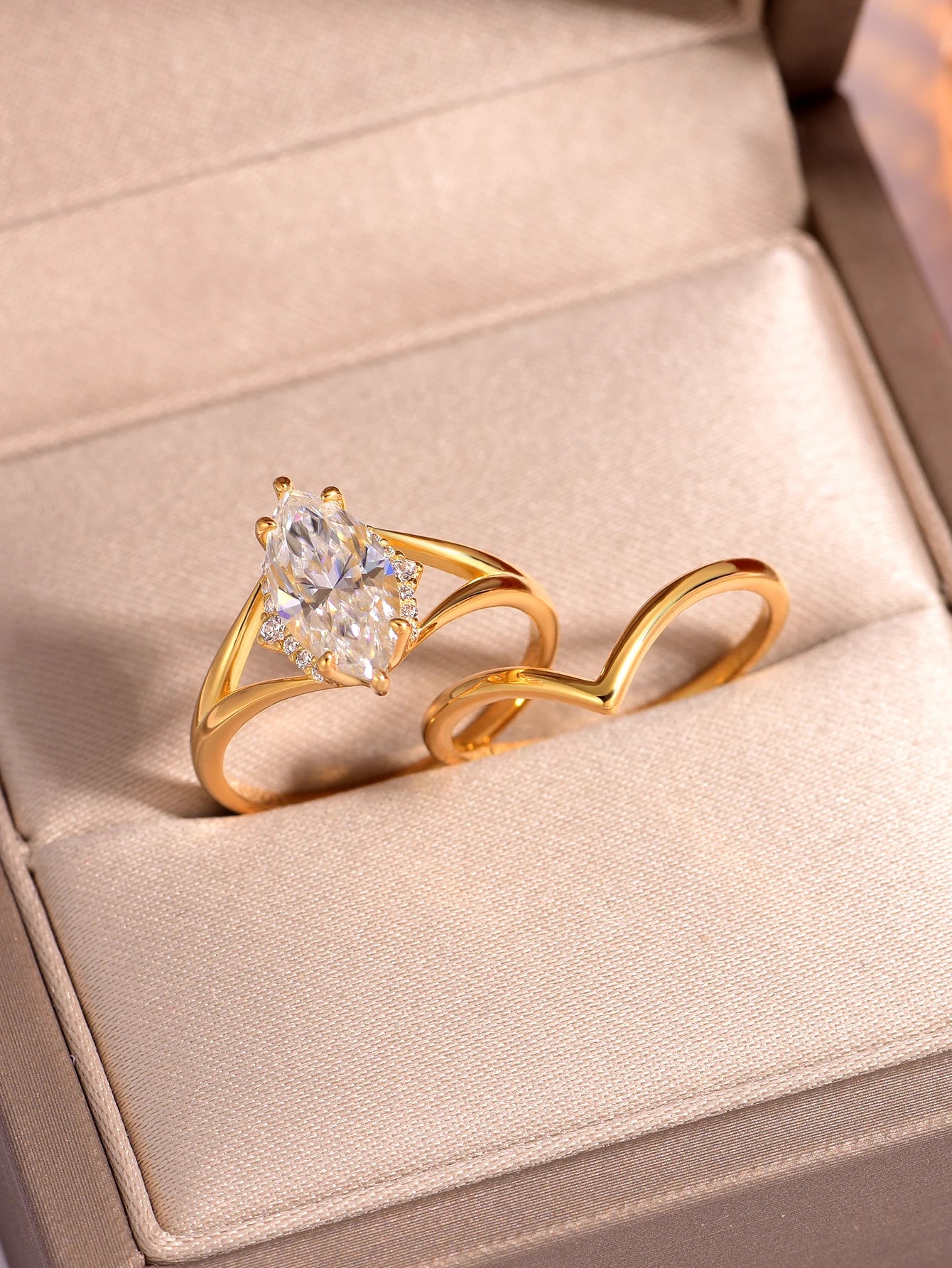 S925 Sterling Silver 2CT Moissanite Ring Set Fine Jewelry Gold-plated 18k Suitable for Gifts Birthday Gifts