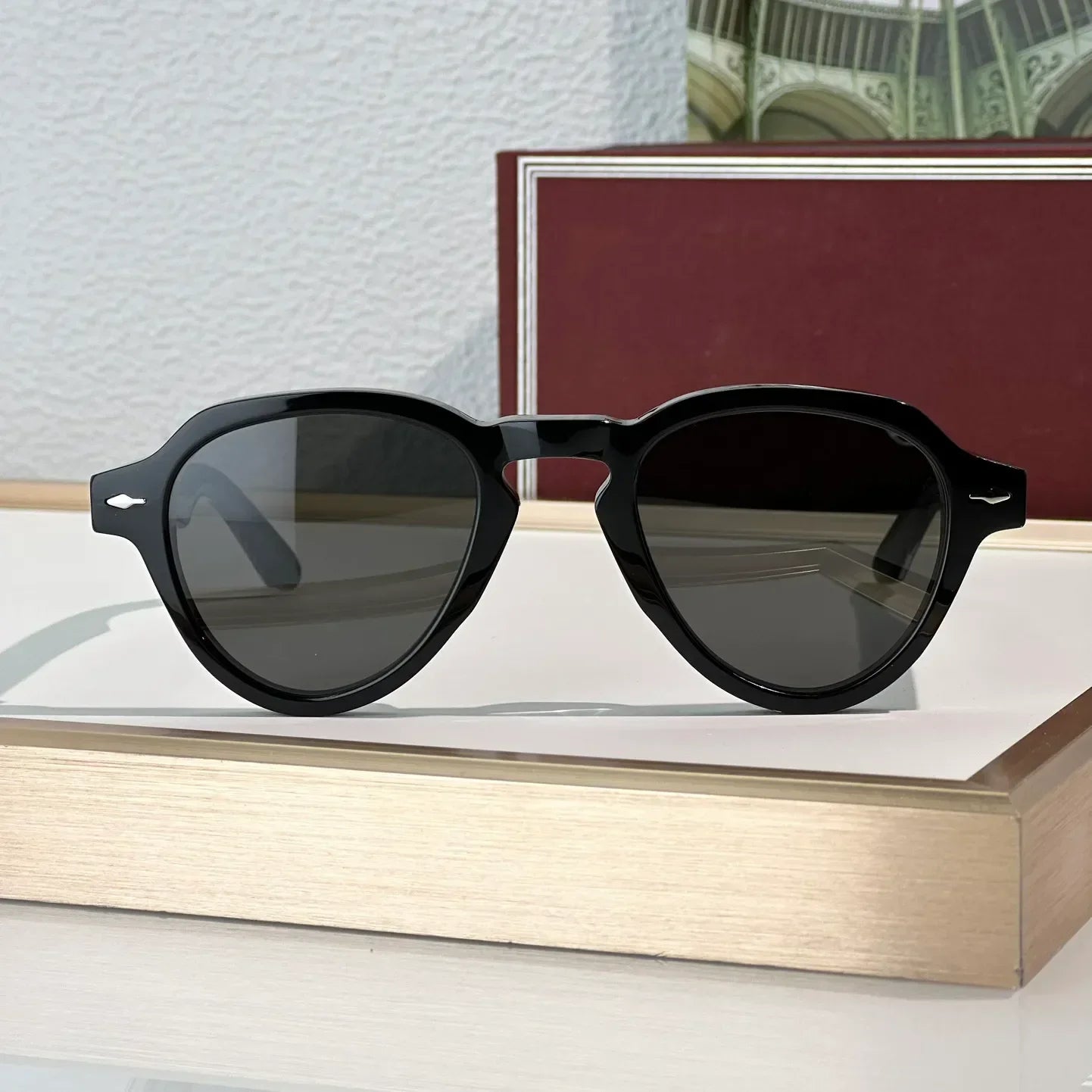 Fashion Sunglasses For Women and Men HATFIELDI Anti-Ultraviolet Retro Plate Full Frame Special design Glasses Random Box