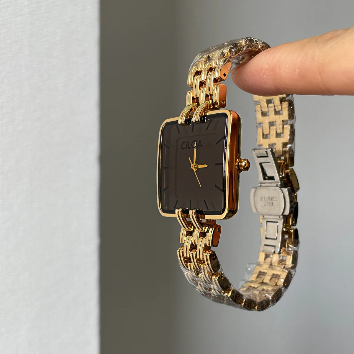 CILOA New Women's Dainty Light Luxury Quartz Watch - Compact, Waterproof