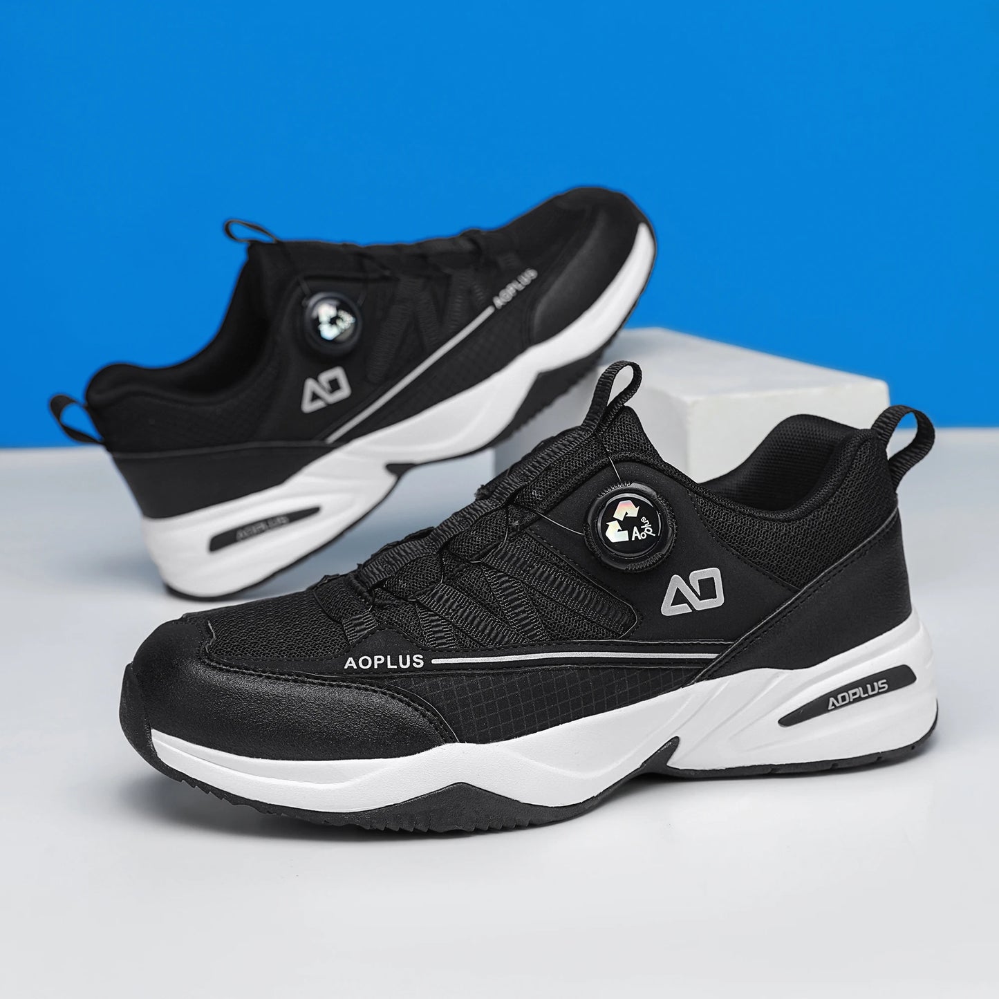 New Fashionable Hiking shoes, Comfortable and Breathable Men's Casual sports shoes, Outdoor walking shoes, black and Gray colors