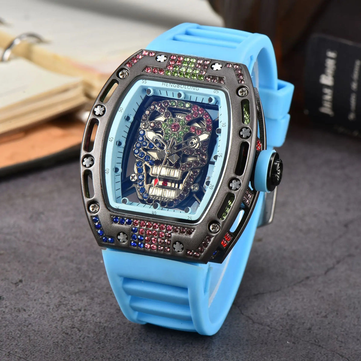New colored diamond skull quartz watch spot wholesale fashion business diamond-encrusted silicone watch men