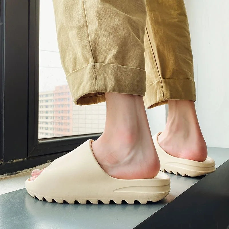 Super Soft EVA Sole Summer Slippers for Men Comfortable Bathroom Home Slides Couple Beach Sandals