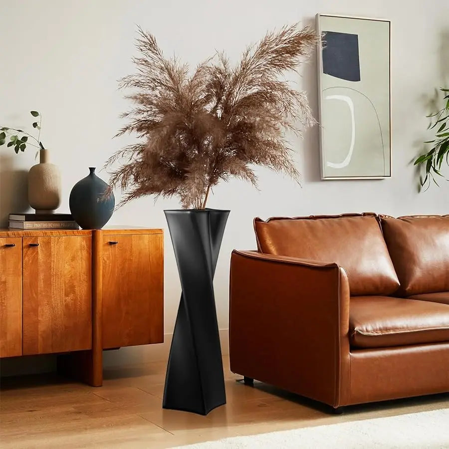 Black Tall Floor Vase 27.5in Resin Black Heart Shaped Vases Perfect for Dry or Faux Flowers Entryway Large Decorative Standing V