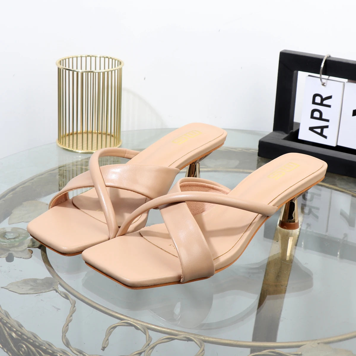 Women's shoes 2025summer High-end fashion Hollow slippers drag ultra-soft open-toed outside thin heels wear sandals 5CM 42 yards