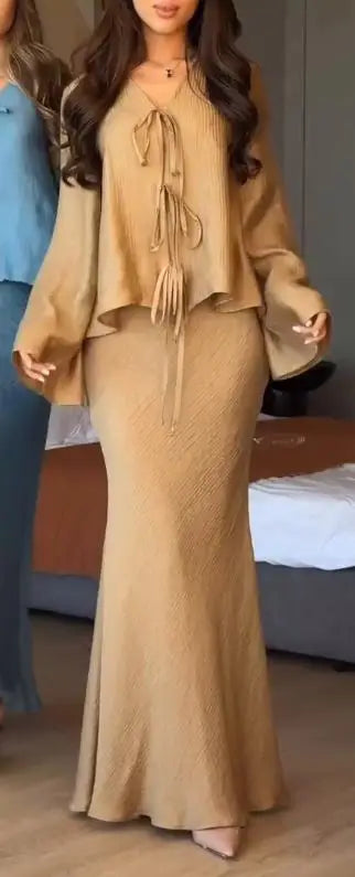 Women's Clothing 2025 New Style Fashionable Socialite Temperament Lace Up Top, Slimming and Hip Hugging Skirt Two-Piece Set