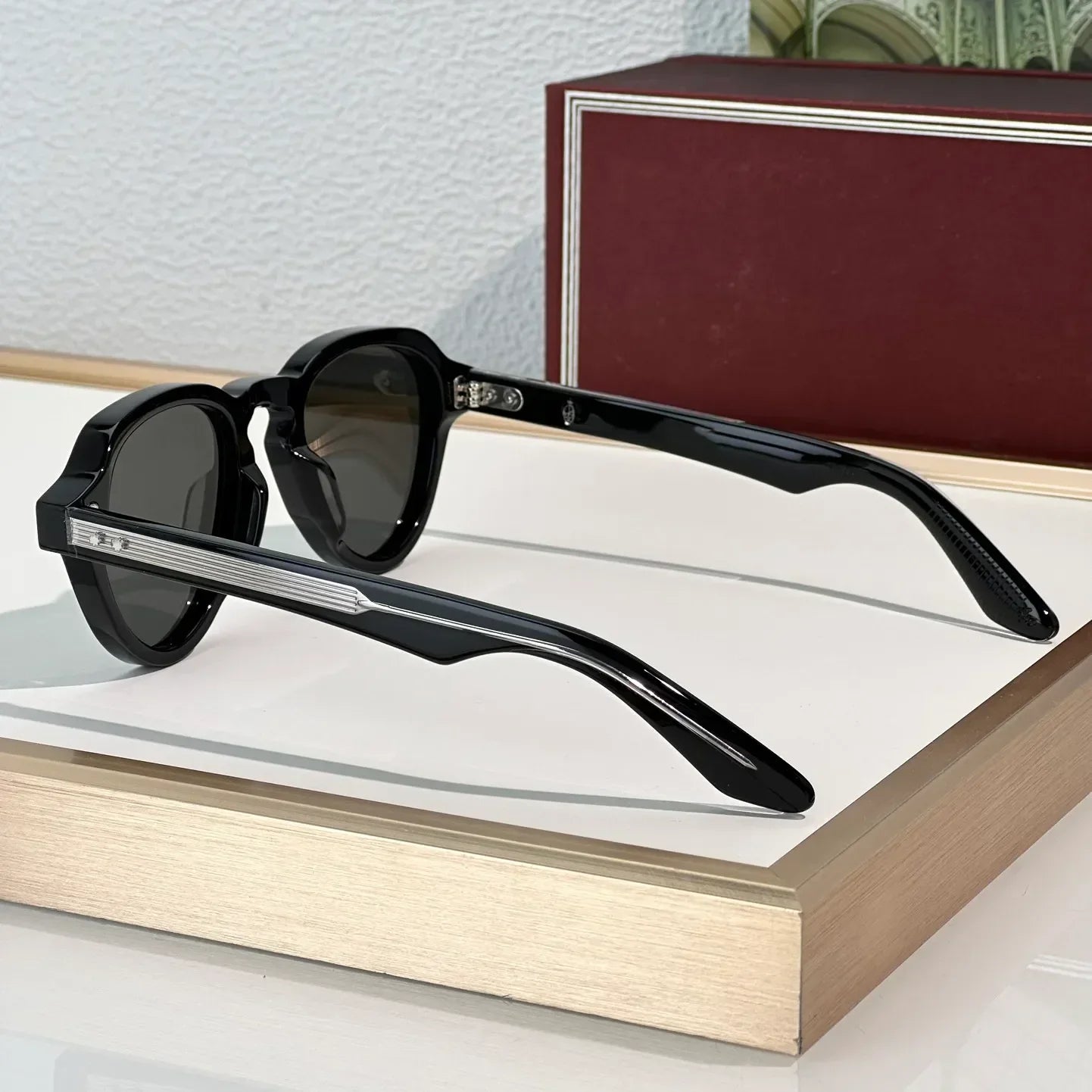 Fashion Sunglasses For Women and Men HATFIELDI Anti-Ultraviolet Retro Plate Full Frame Special design Glasses Random Box