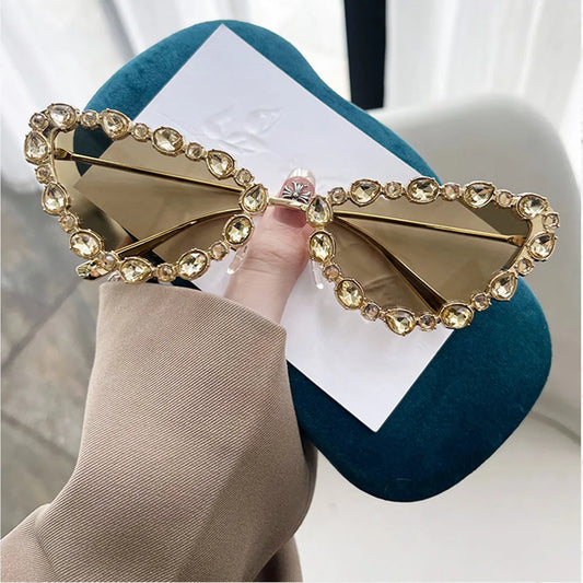 Women Cat Eye Diamond Inlaid Sunglasses Luxury Fashion Unique Sun Glasses UV 400 Protection High Quality Metal Frame Eyewear New